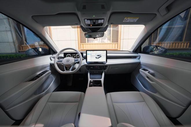 ：650万国民家轿杀回油车智能化主战场EVO视讯朗逸 Pro